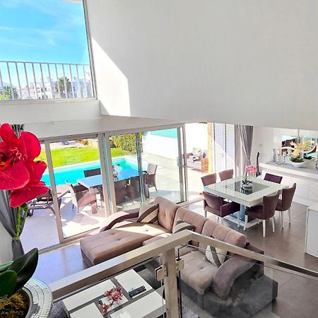 Villa Modern Design อัลบูเฟรา ภายนอก รูปภาพ