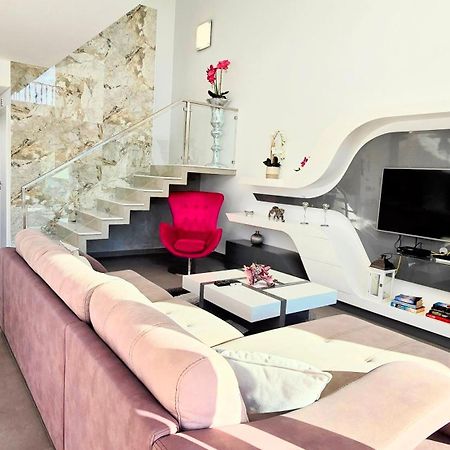 Villa Modern Design อัลบูเฟรา ภายนอก รูปภาพ